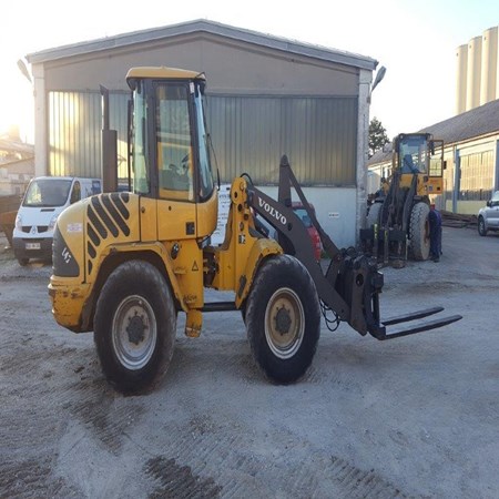 Volvo – 1999 - L45 TP Wheel Loader for sale